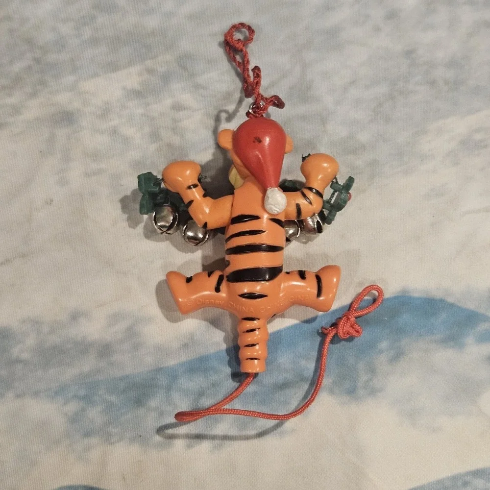 Disney Store 1996 Pooh's Winter Wonderland Pull String Ornaments Pooh Tigger Set